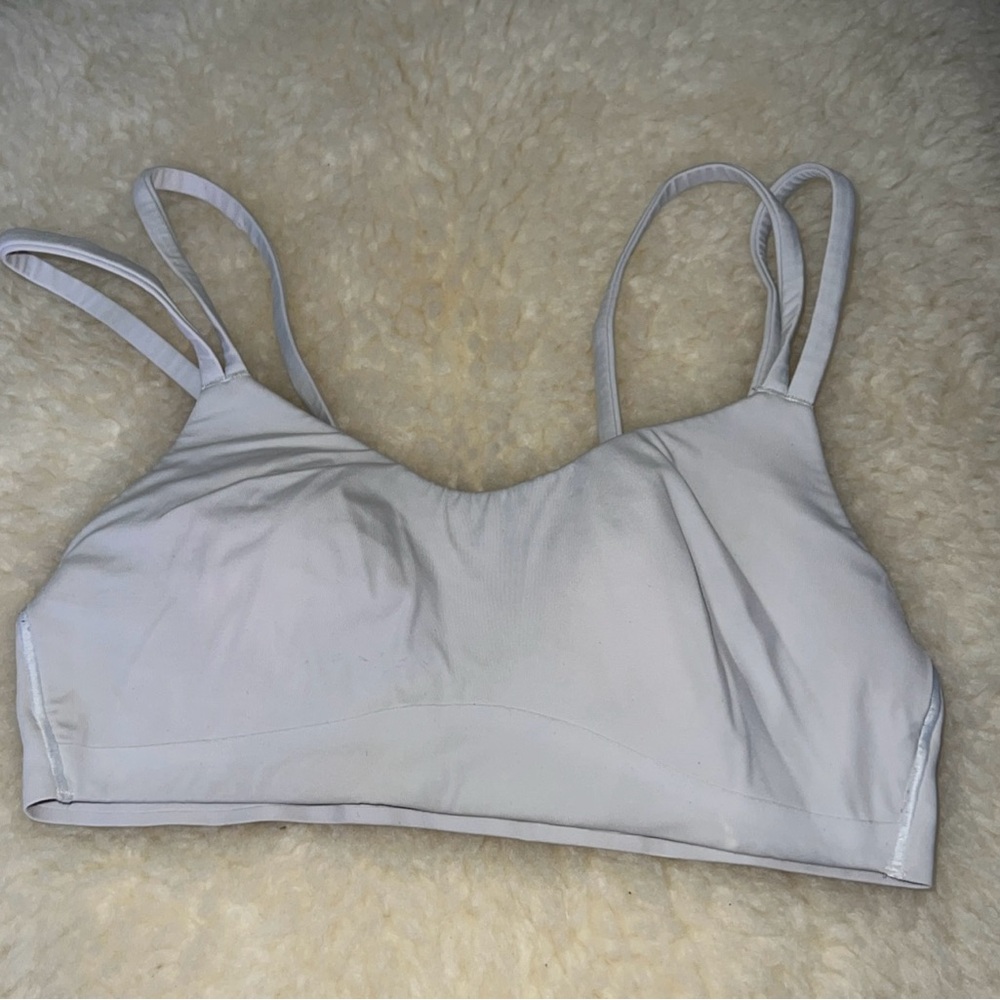 Lululemon Cloud Sports Bra